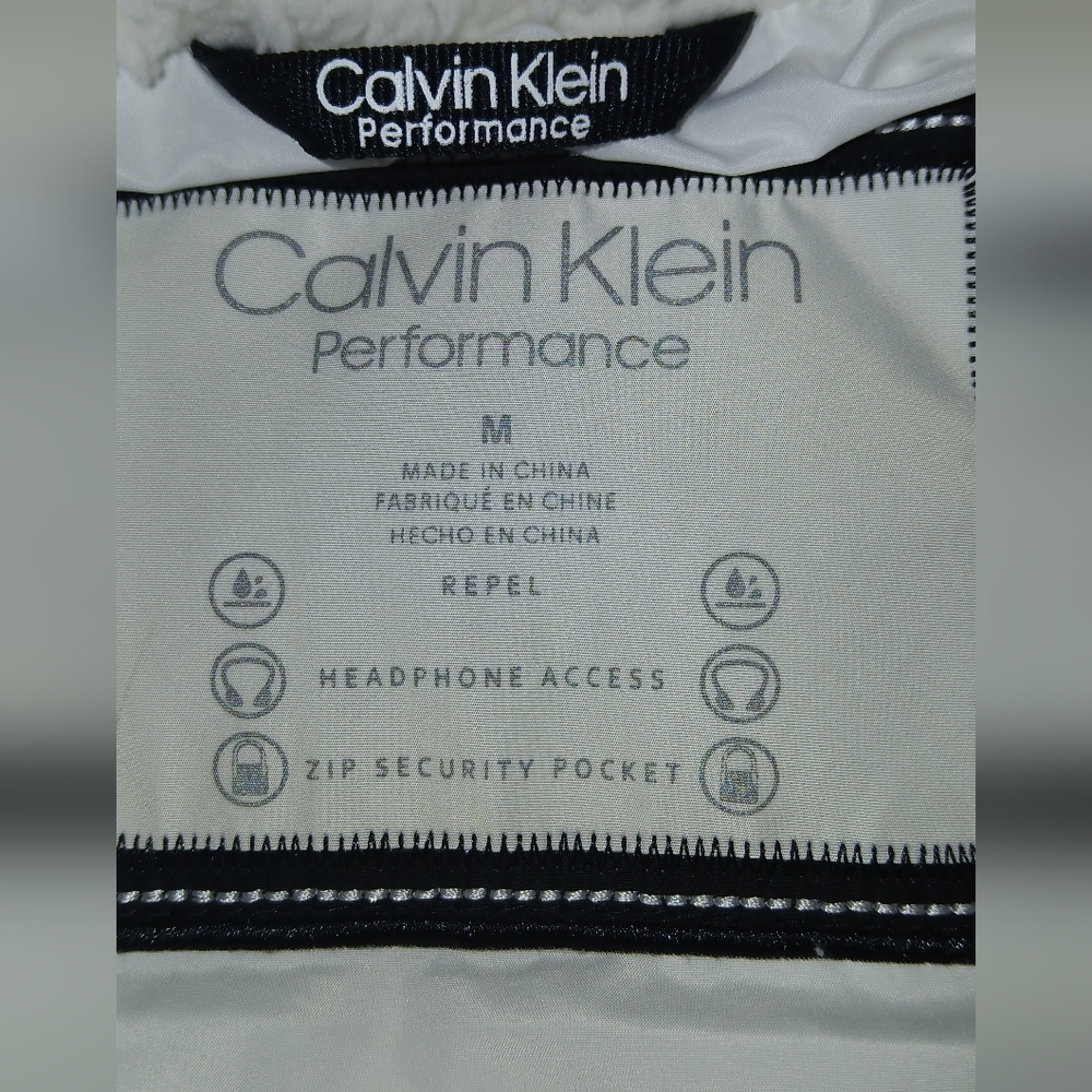 NWOT Calvin Klein Performance Women's White Quilted Vest - Picture 6 of 6